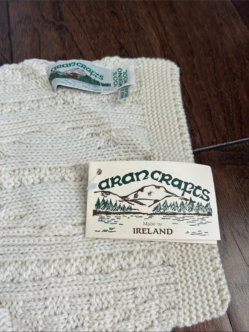 Aran Crafts NWT Ireland Hand-Knit Cable Scarf in Cream